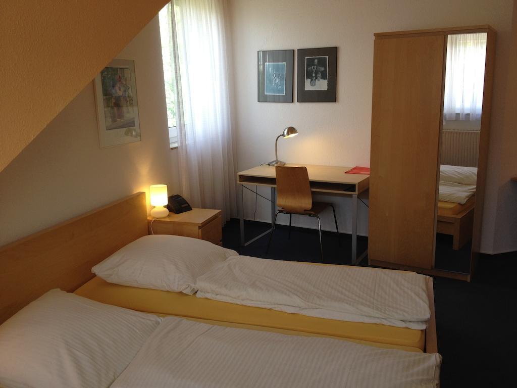 Apartmenthaus Somborn Bochum Room photo